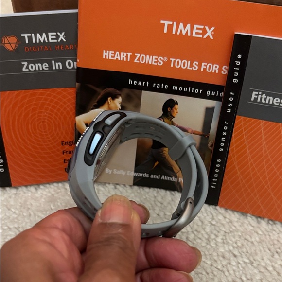 Timex Gray Digital Heart Zone Smartwatch NWOT 2/$20 - Picture 9 of 9
